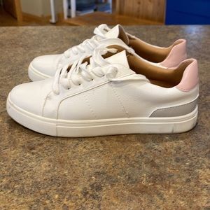 Dolce Vita white leather sneakers